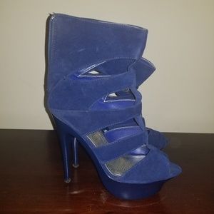 Women's Blue Platform Heels. Size 8.5